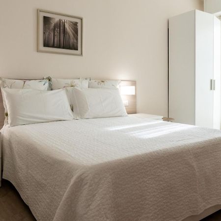 Cristel Apartment - 15 Min Da Milano Cormano Ngoại thất bức ảnh