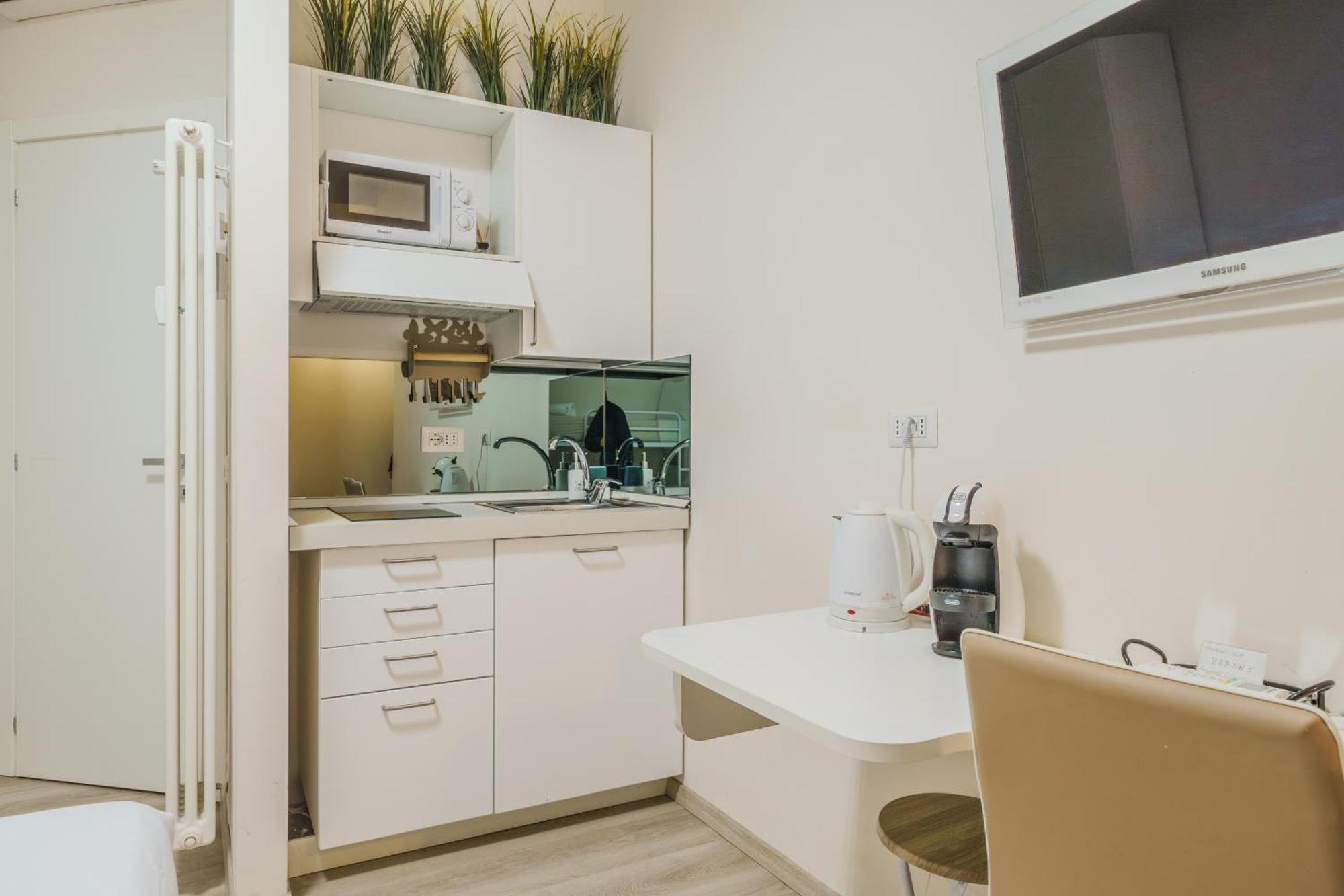 Cristel Apartment - 15 Min Da Milano Cormano Ngoại thất bức ảnh